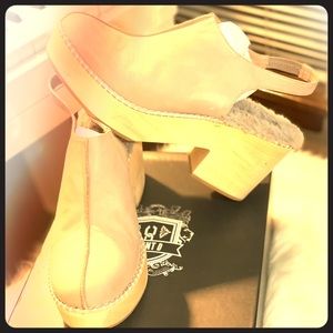 ✨NIB✨Free People Delphine Clog SOLD OUT ONLINE